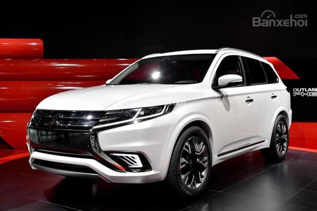 Cần bán xe 7 chỗ Mitsubishi, xe Outlander 2018, mới 100%, chỉ trả 20% tiền. Gọi 0935886755