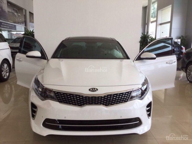 Bán Kia Optima GAT đời 2018, màu trắng, 789 triệu, hỗ trợ trả góp, LH 0938.988.726