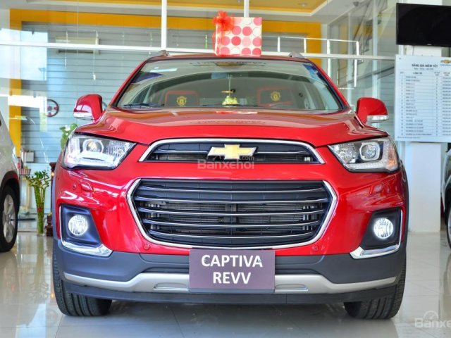 Bán ô tô Chevrolet Captiva 2.4 LTZ Revv đời 2016, màu đỏ