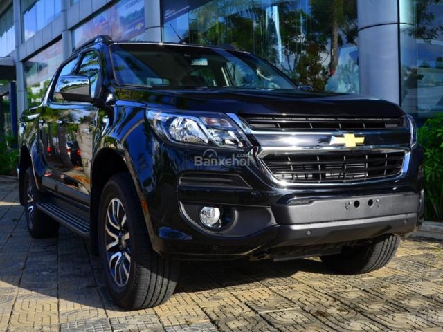 Bán Chevrolet Colorado 2.8 LTZ High Country đời 2017, màu đen, nhập khẩu chính hãng