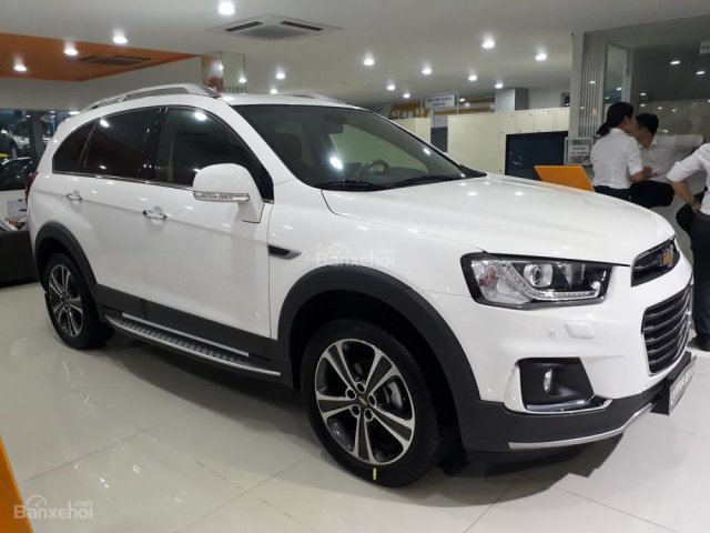 Bán xe Chevrolet Captiva Revv mới, hỗ trợ trả góp 90%, giá sốc trong tháng 7, gọi ngay để có giá tốt