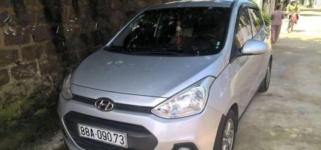 Cần bán gấp Hyundai i10 AT 2015