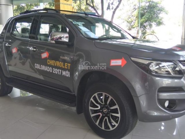 Bán xe Chevrolet Colorado 2.8 LTZ High Country sản xuất 2017, màu xám (ghi), nhập khẩu