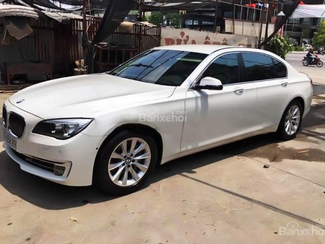 Cần bán BMW 730Li đời 2014, màu trắng, nhập khẩu chính hãng đẹp như mới