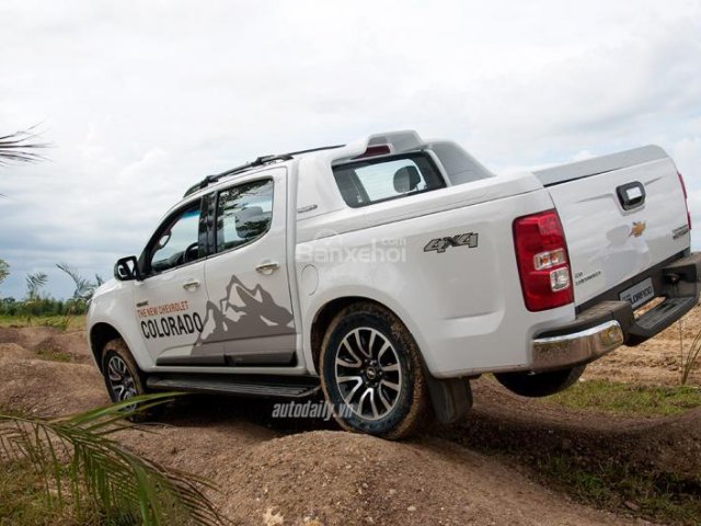 Bán tải Chevrolet Colorado phiên bản 2018, khuyến mãi lớn, đưa trước 10% nhận xe ngay