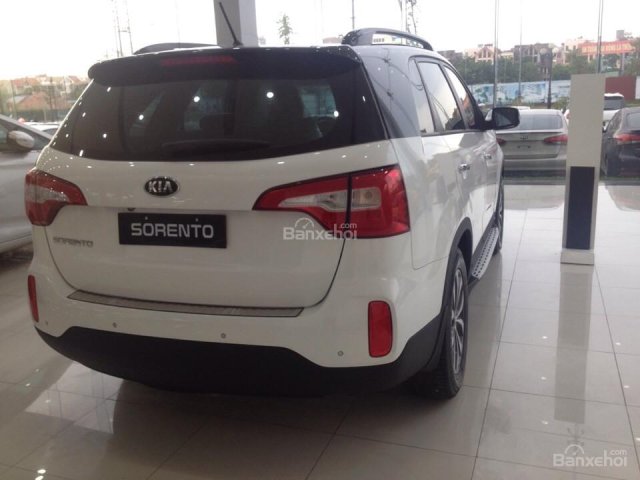 Bán Kia Sorento 7 chỗ máy xăng GAT giá rẻ