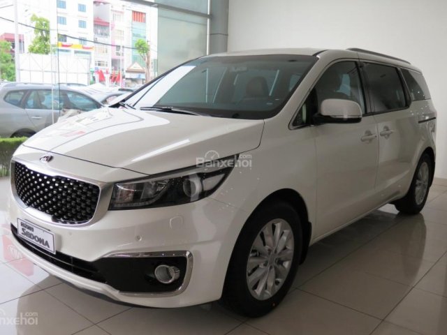 Cần bán Kia Sedona 3.3l đời 2017, trả góp 90% - LH: 0935.777.369