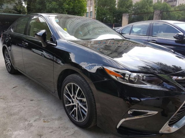 Chính chủ bán Lexus ES350 đời 2016, màu đen, xe nhập khẩu chính hãng mới 99.99%