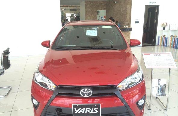 Toyota Pháp Vân - Hà Nội bán Toyota Yaris E 2016, màu đỏ giá cạnh tranh