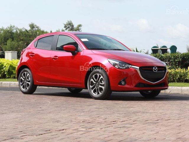 Cần bán Mazda 2 đời 2017, màu đỏ