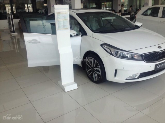 Kia Bắc Ninh bán Kia Cerato năm 2017, màu trắng