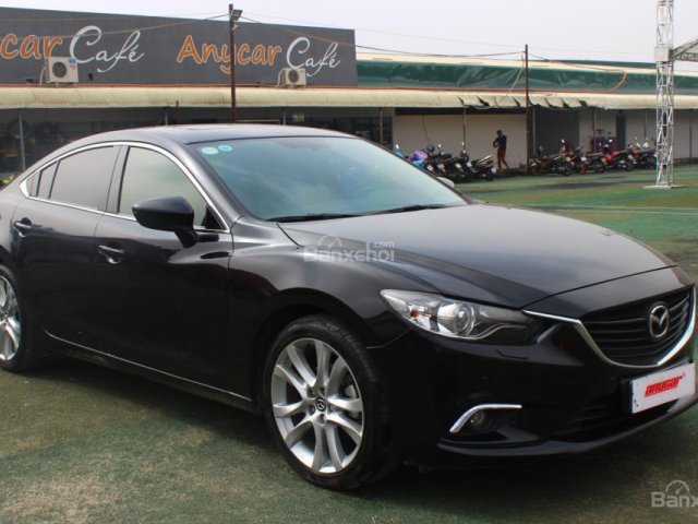 Bán ô tô Mazda 6 2.5AT đời 2015, màu đen, giá thương lượng