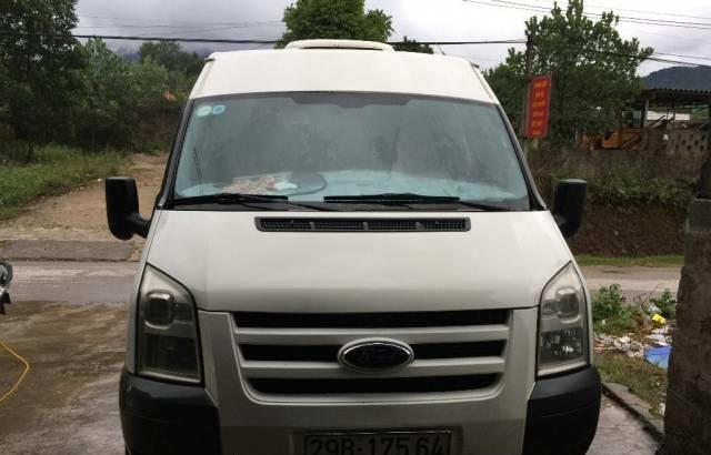 Cần bán Ford Transit màu trắng đời 2010, giá chỉ 495 triệu