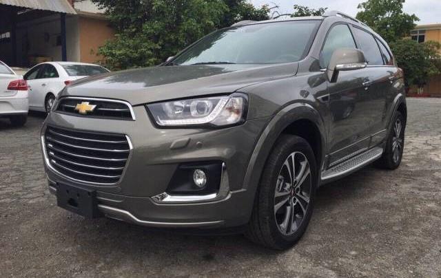 Bán ô tô Chevrolet Captiva 2.4L đời 2016, xe mới