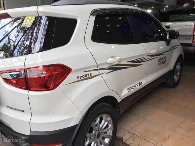 Ban xe Ford Ecosport Titanium 2016, màu trắng