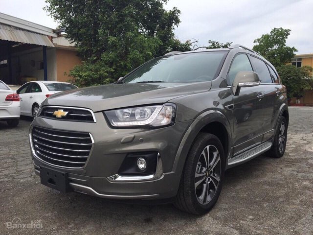 Bán xe Chevrolet Captiva Revv mới, hỗ trợ trả góp ngân hàng đến 90%, thủ tục đơn giản