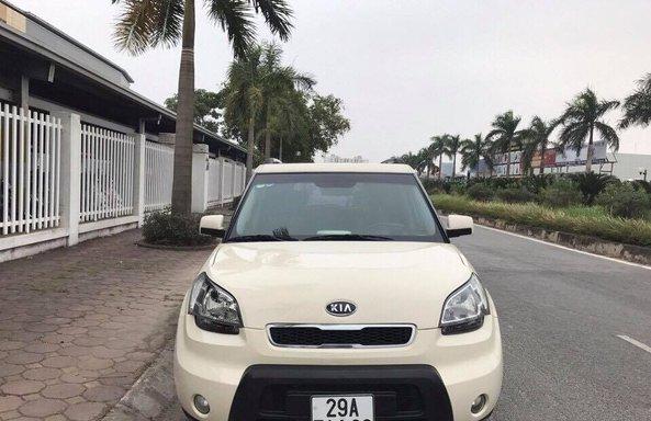 Bán xe Kia Soul AT sản xuất 2009, màu trắng  