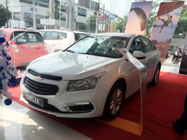 Chevrolet Cruze LT đời 2017, giá tốt, hỗ trợ 100% vay toàn quốc