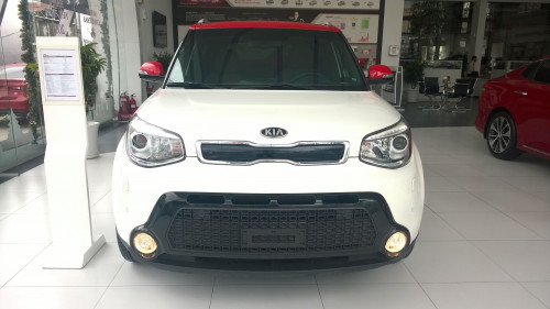 Cần bán Kia Soul 2.0AT đời 2014, màu trắng, xe nhập giá cạnh tranh