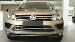 Bán xe Volkswagen Touareg GP, màu vàng cát, dòng SUV nhập Đức. Tặng BHVC+dán 3M. Hotline: 0902.608.293