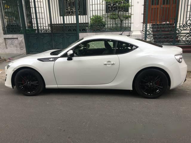 Bán ô tô Toyota 86 đời 2012, màu trắng