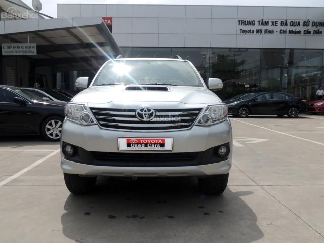 Cần bán xe Toyota Fortuner G đời 2014, màu bạc, biển Hà Nội