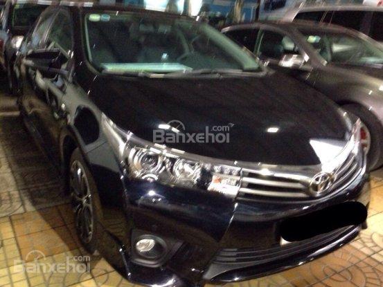 Cần bán Toyota Corolla altis năm 2015, màu đen, nhập khẩu