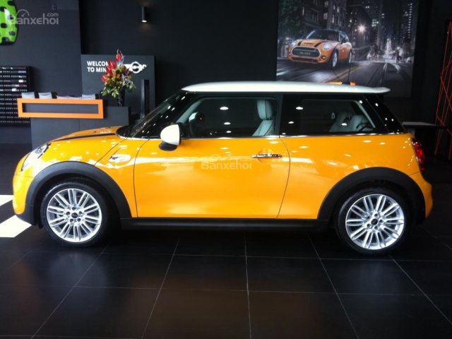 Mini Cooper S màu vàng cam, giao xe ngay, khuyến mãi lớn nhất dịp cuối năm