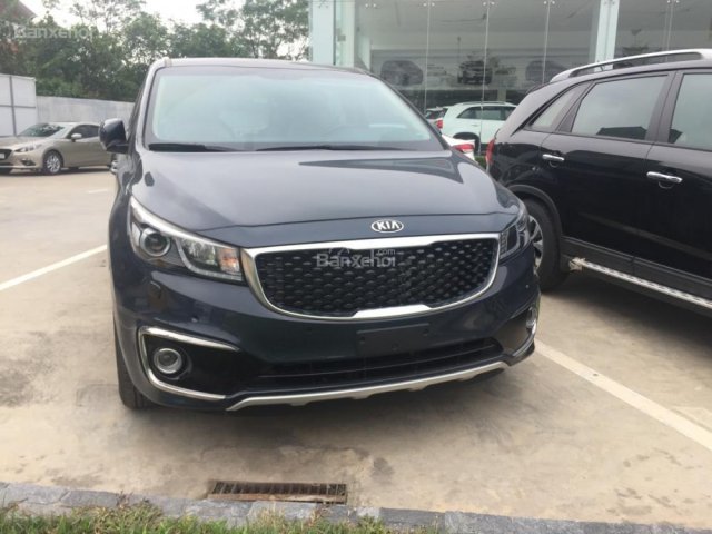 Cần bán Kia Sedona DAT năm 2018, màu xanh, hỗ trợ trả góp, LH 0938.988.726