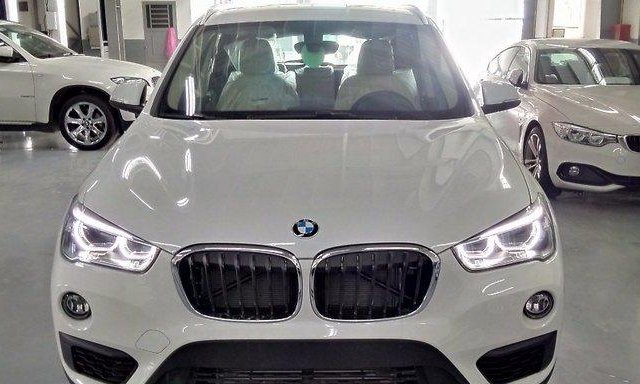 Bán xe BMW X1 sDrive 18i 2016, màu trắng, nhập khẩu chính hãng