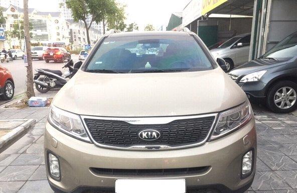 Cần bán gấp Kia Sorento CRDI AT đời 2014, màu vàng  