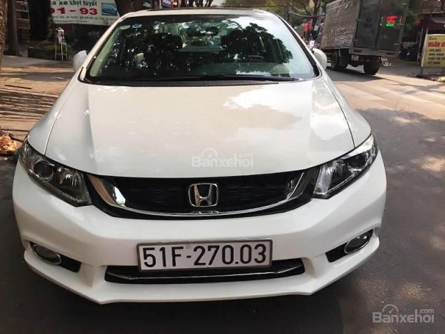 Cần bán lại xe Honda Civic 2.0AT đời 2015, màu trắng