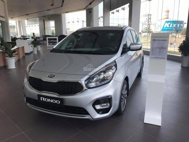 Biên Hòa - Đồng Nai bán Kia Rondo 2.0 AT 7 chỗ, đời 2019 chỉ với 184 triệu, tặng bảo hiểm vật chất, giảm giá tiền mặt