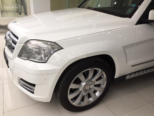 Bán Mercedes GLK300 2010, màu trắng