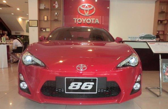 Bán ô tô Toyota 86 2 AT đời 2017, màu đỏ