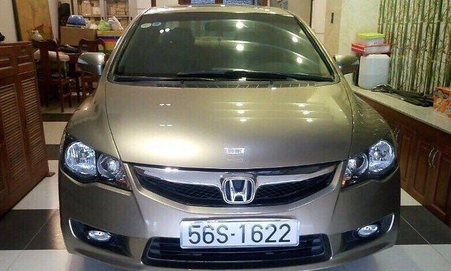 Bán Honda Civic 2.0 đời 2010, màu vàng 