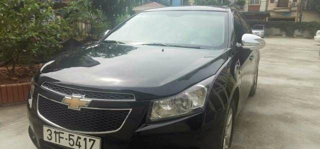 Bán Chevrolet Cruze đời 2010, màu đen số sàn