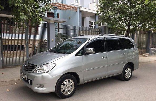 Xe Toyota Innova V AT đời 2008, màu bạc  