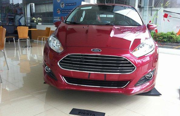 Hà Thành Ford bán xe Ford Fiesta 1.0 Ecoboot đời 2016, màu đỏ, 575 triệu