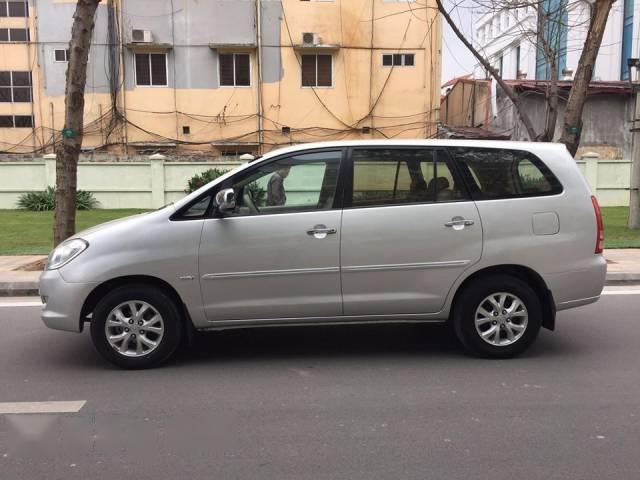 Bán xe cũ Toyota Innova G sản xuất 2008, màu bạc còn mới, 455tr