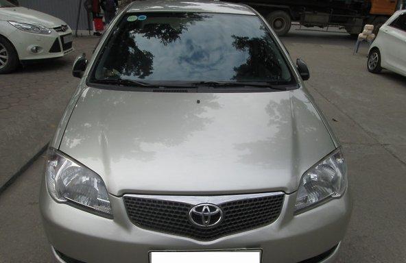 Bán ô tô Toyota Vios G đời 2006, màu bạc chính chủ, giá 365tr