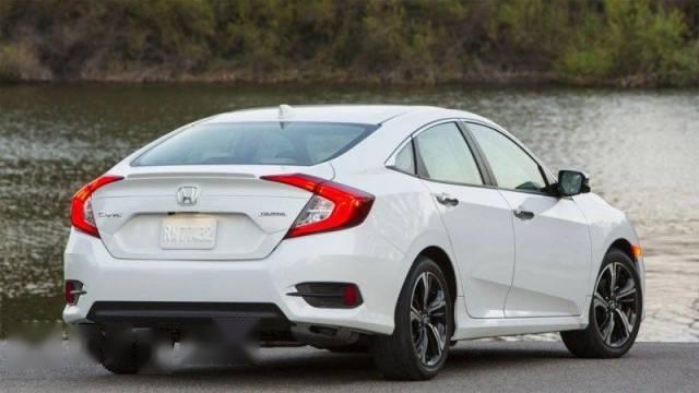 Bán Honda Civic năm 2016, màu trắng, xe nhập