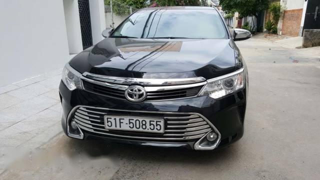 Cần bán Toyota Camry đời 2015, giá tốt