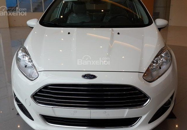 Bán Ford Fiesta Titanium, tặng bảo hiểm, phụ kiện chính hãng, phim cách nhiệt