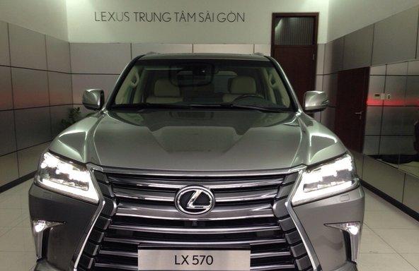 Lexus Trung Tâm Sài Gòn cần bán Lexus LX 570 5.7L AT đời 2017, xe nhập