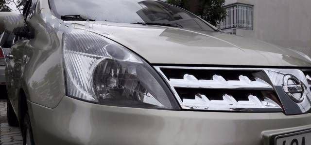 Chính chủ cần bán gấp Nissan Livina MT 2012