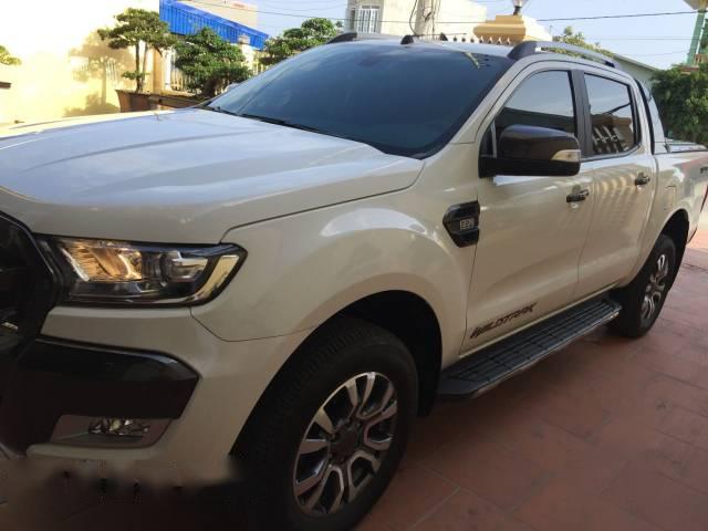 Bán Ford Ranger 2.2 đời 2016, màu trắng, giá tốt