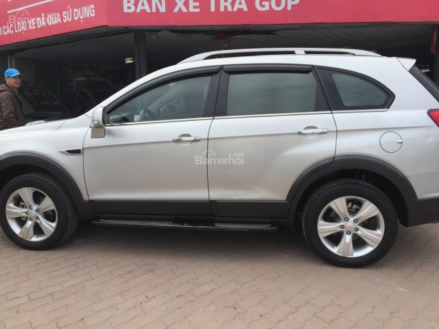 Bán Chevrolet Captiva năm 2011, màu bạc