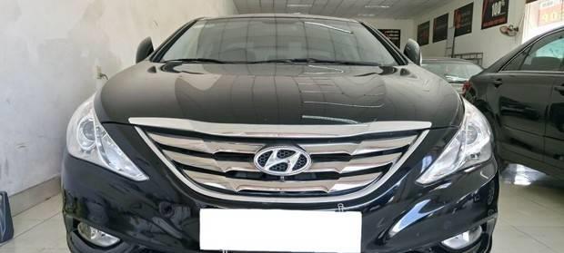 Cần bán xe cũ Hyundai Sonata 2.0AT đời 2010, màu đen, nhập khẩu