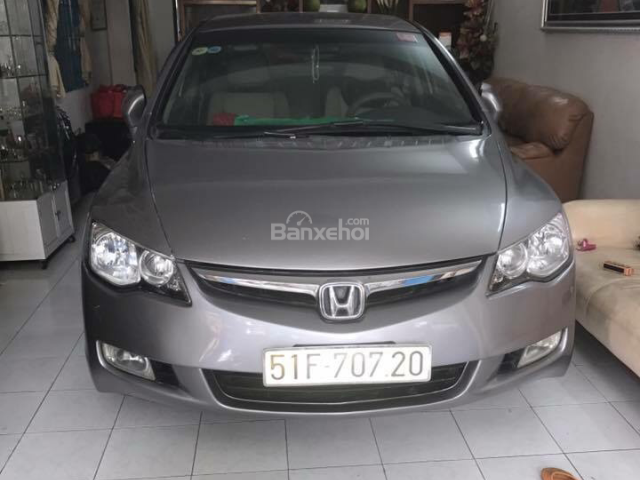 Cần bán gấp Honda Civic năm sản xuất 2006, màu xám số tự động